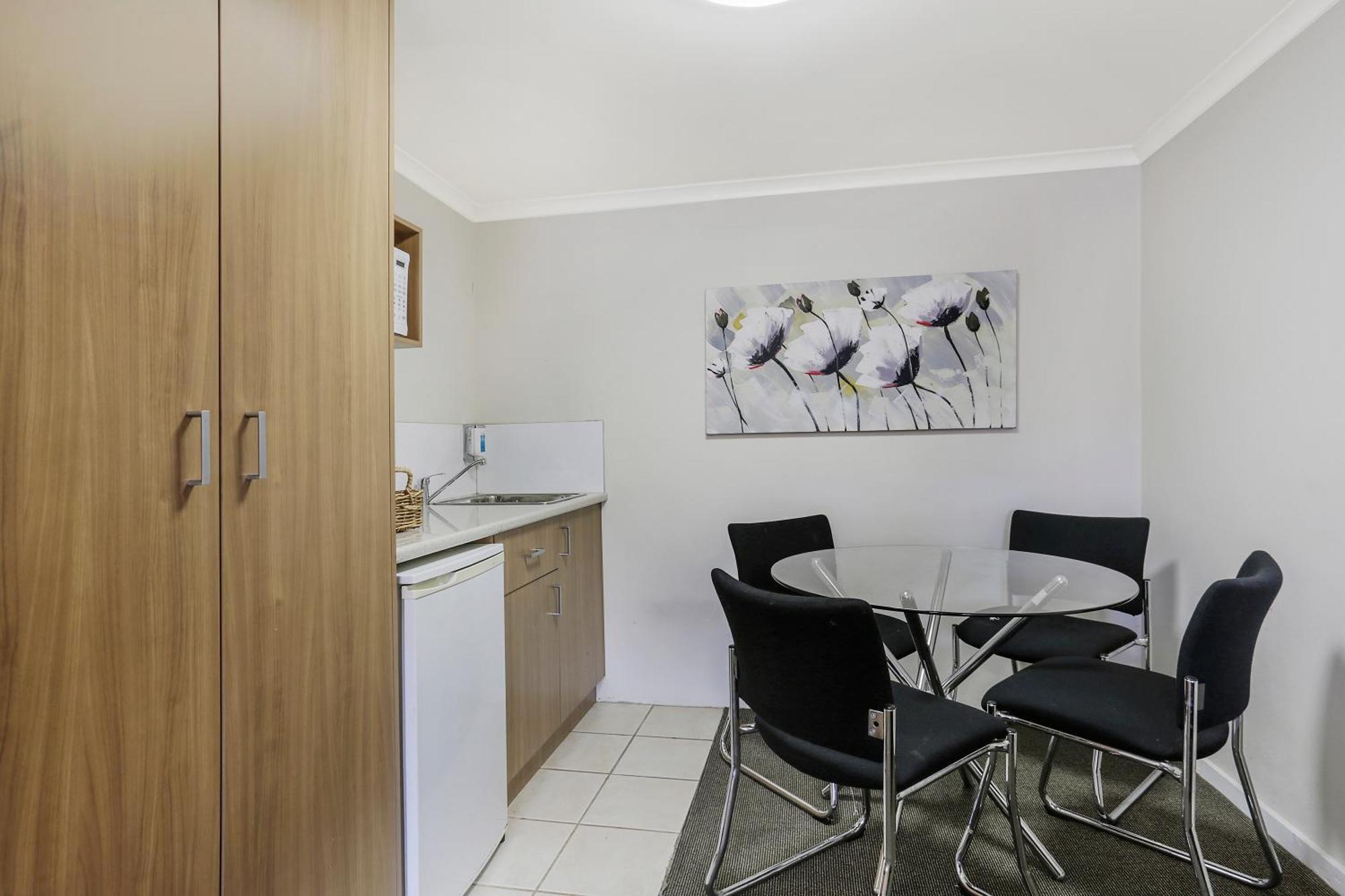 Waves Motel And Apartments Warrnambool Habitación foto